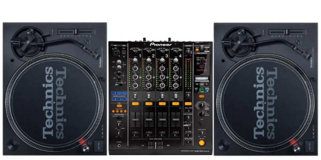 DJ Set Technics 1210 MK7 and DJM 900 Nexus